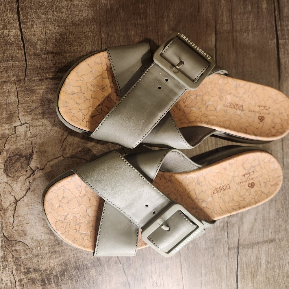 Clarks Cloudsteppers Womens Slipon Sandals 6